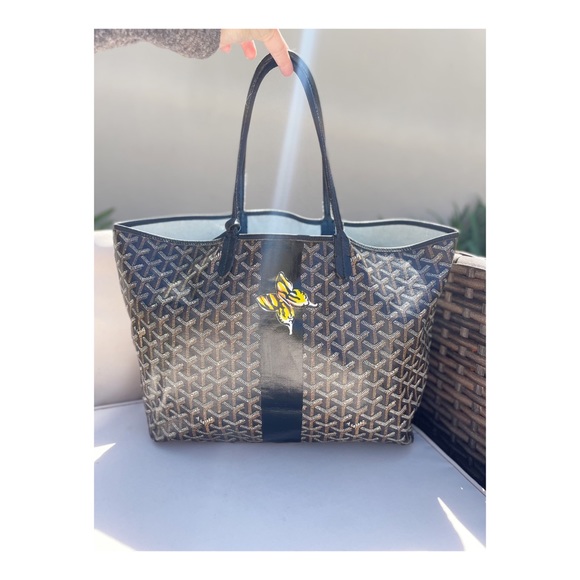 Goyard Handbags - Goyard 2000s Large Butterfly Tote Bag